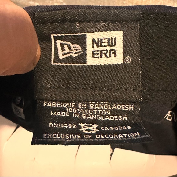 Boston Red Sox Adjustable Hat - Picture 5 of 6